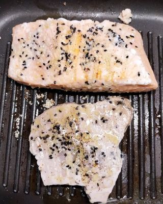 Nově losos a tuňák na @nasefarma_obchod #ryby #ceskebudejovice #jiznicechy #maso #gastro #jídlo